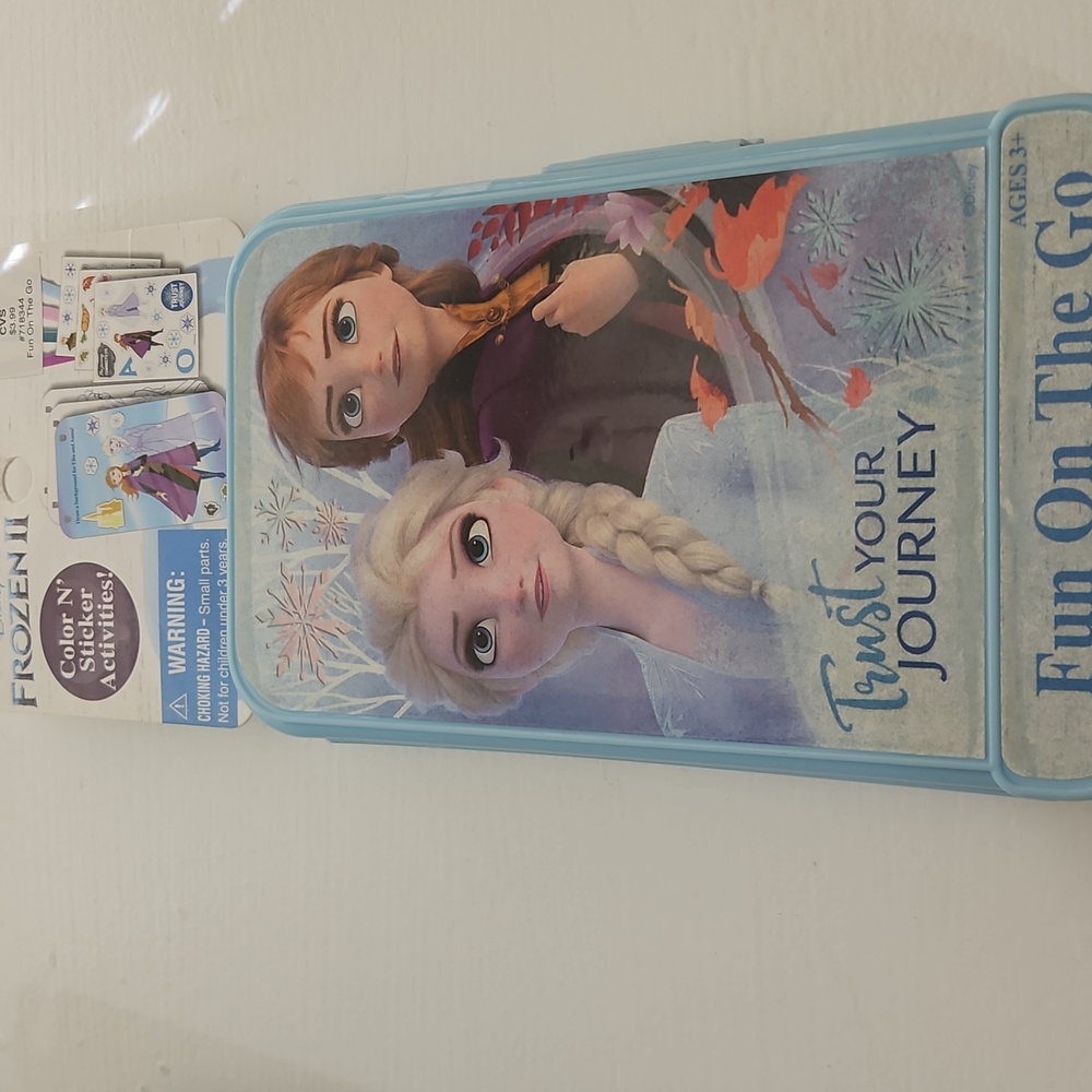 Contigo water kids & frozen II lot(2) - Picture 3 of 3